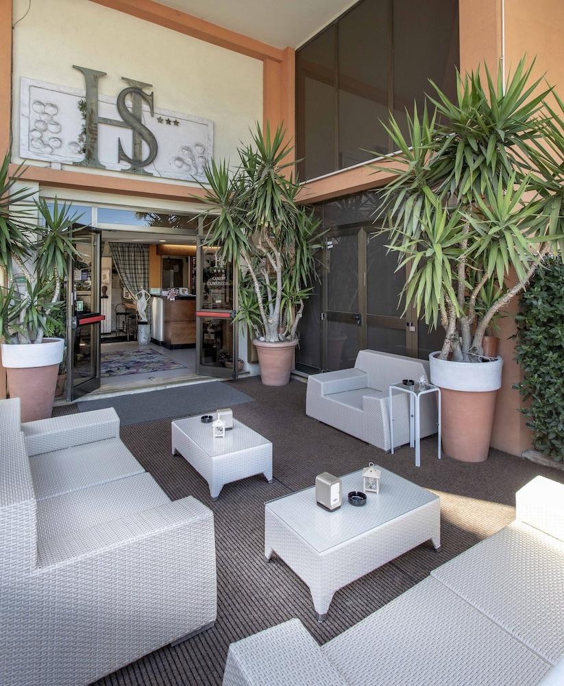 Solarium Hotel 3*