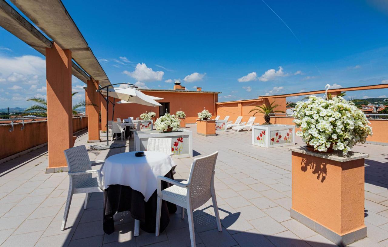 Solarium Hotel