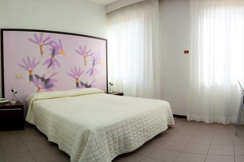 Solarium 3* Civitanova Marche